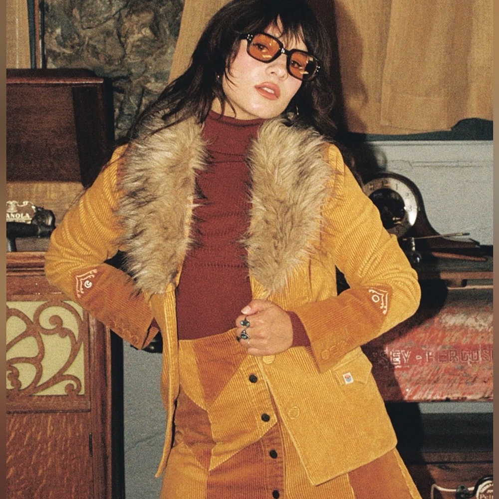 NEW CLASSIC ROCK COUTURE Cinnamon Girl Desert Corduroy Blazer Jacket M Medium 70